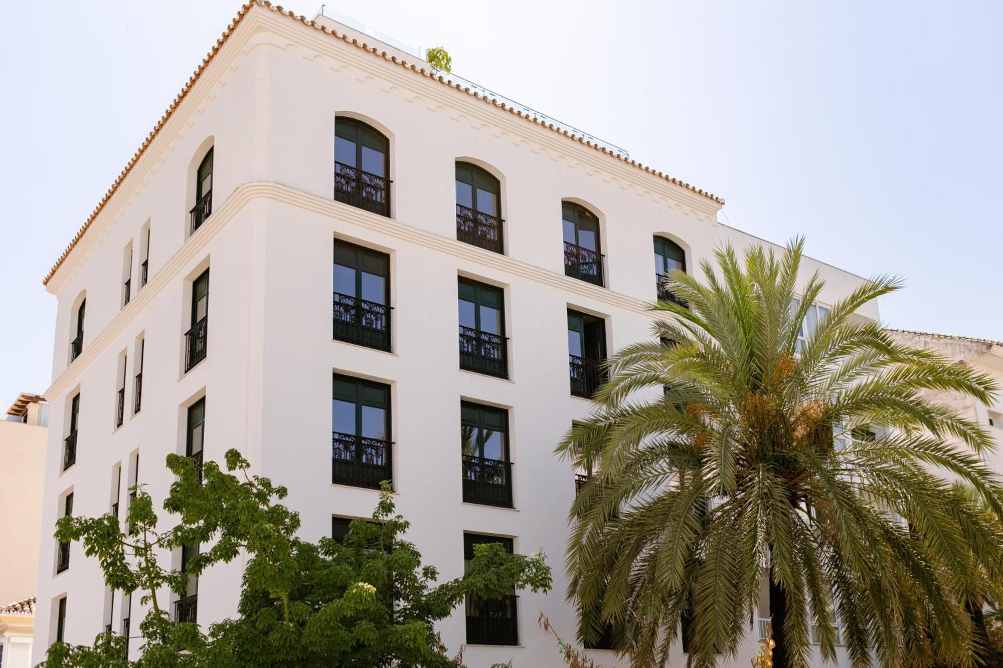 Hotel Estepona Plaza Exterior foto